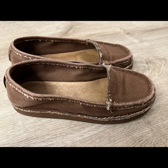 Rainbow Brand Canvas Loafers - Picture 6 of 11
